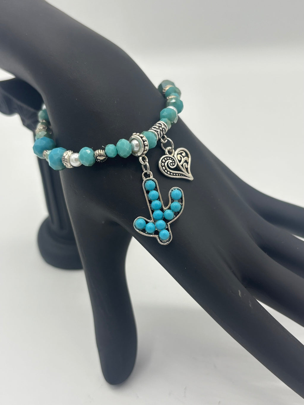 Country Girl - Cactus Heart Women's Western Bracelet