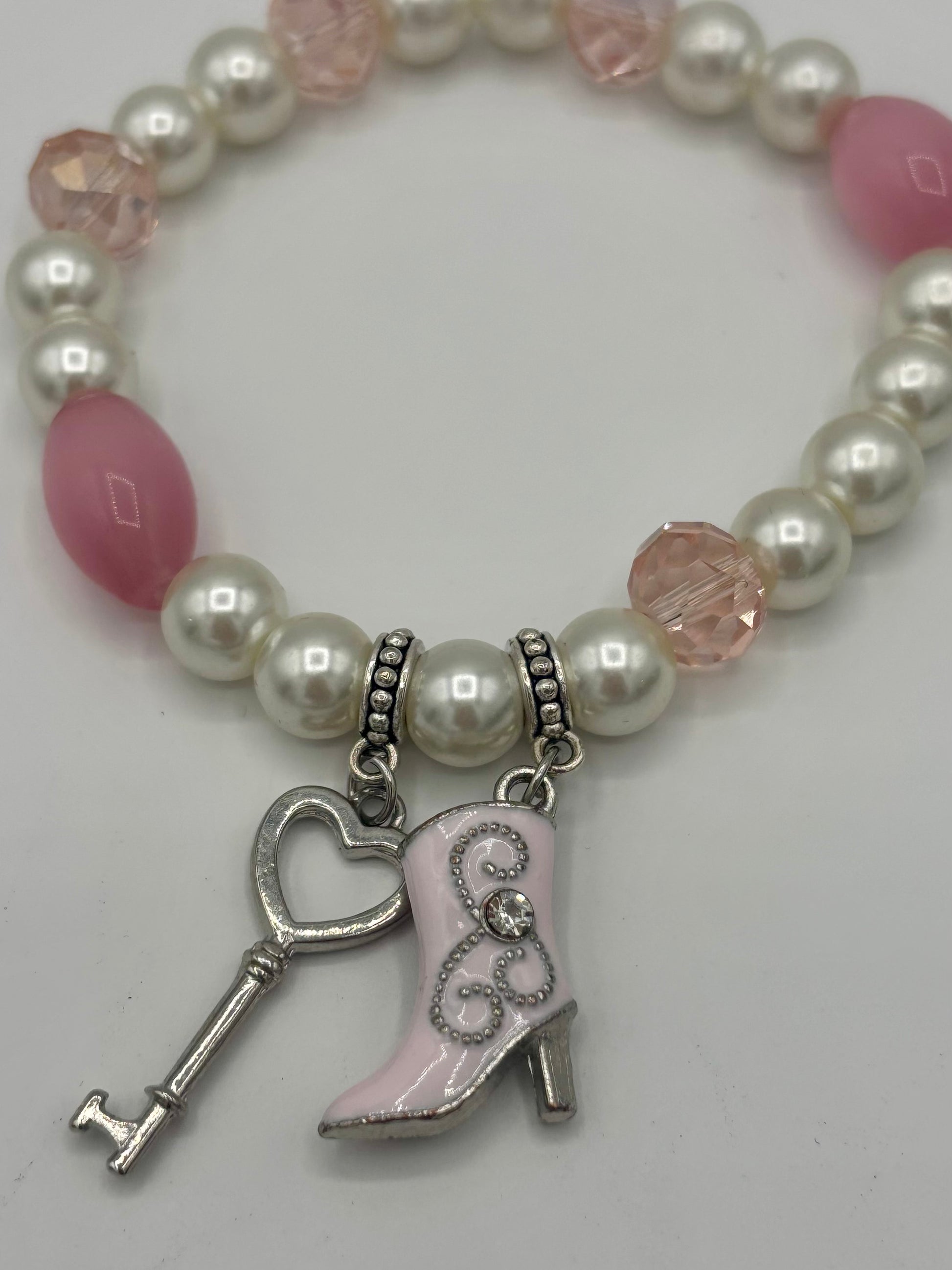 Heart & Heels, Shinny Pearl and Pink Opal Women's Bracelet