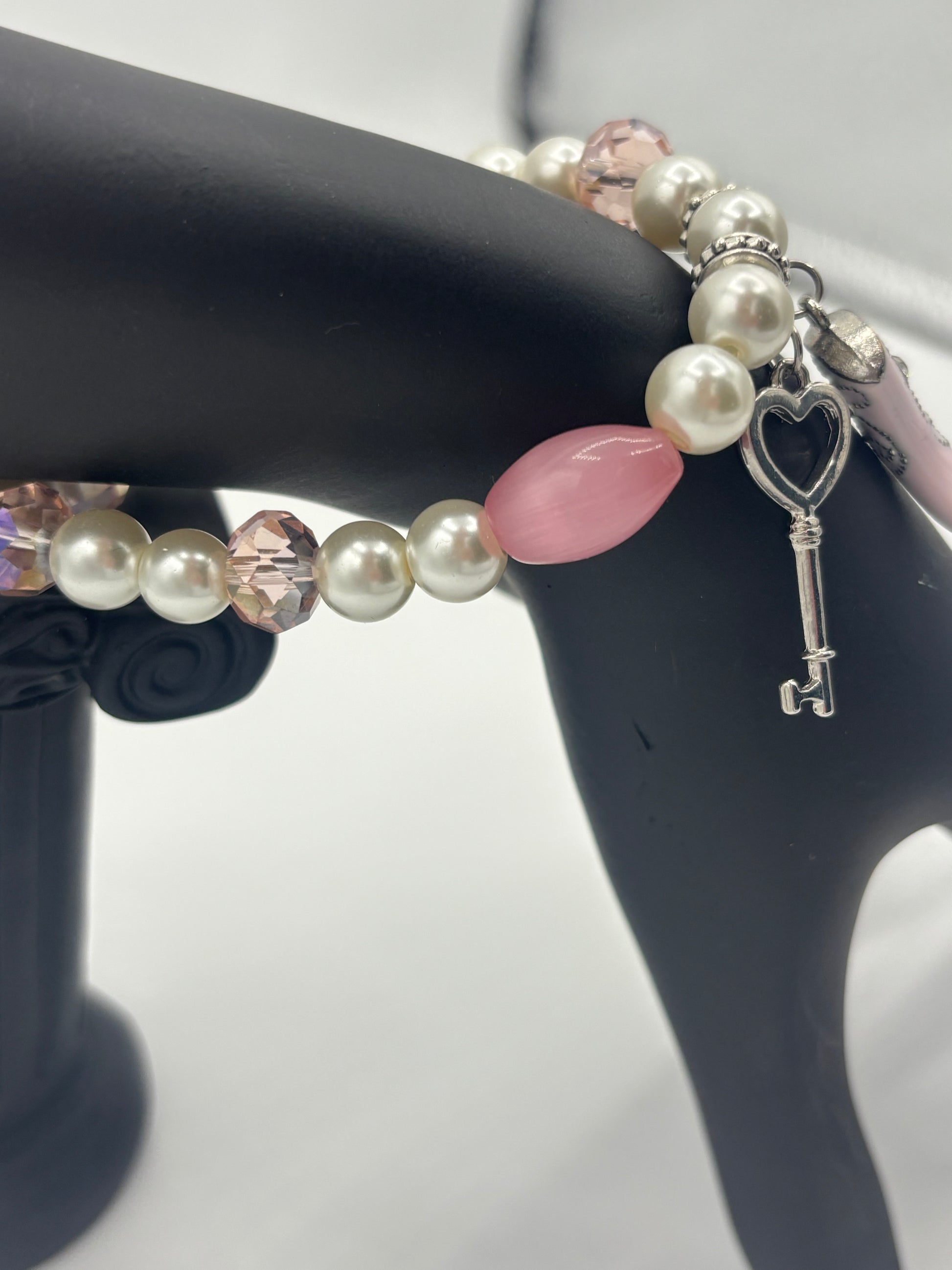 Heart & Heels, Shinny Pearl and Pink Opal Women's Bracelet